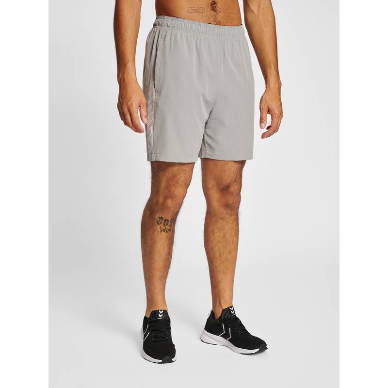 hummel hmlTE BASE WOVEN SHORTS Sweatshorts Herren