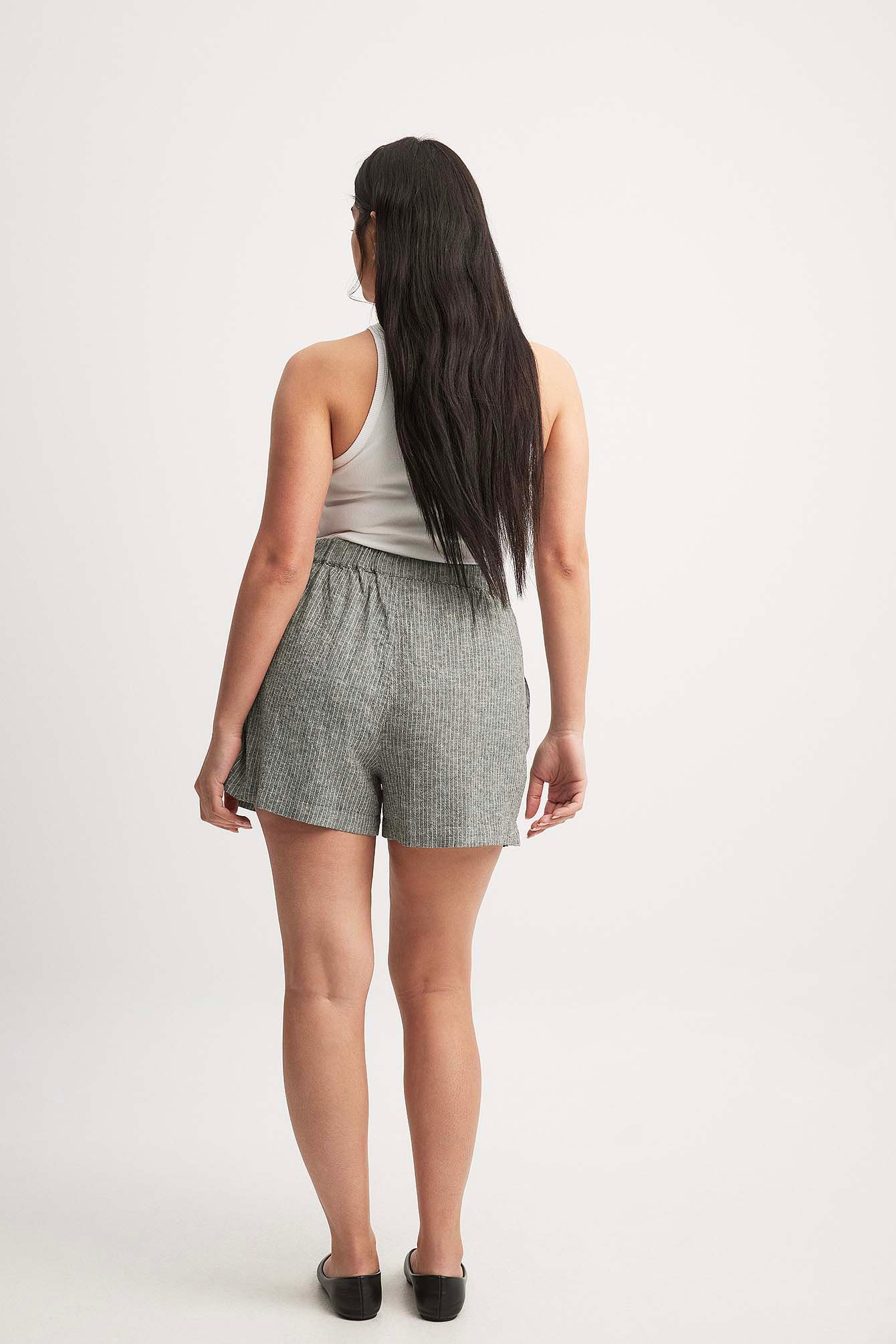 Shorts aus Leinen-Mix mit elastischem Bund