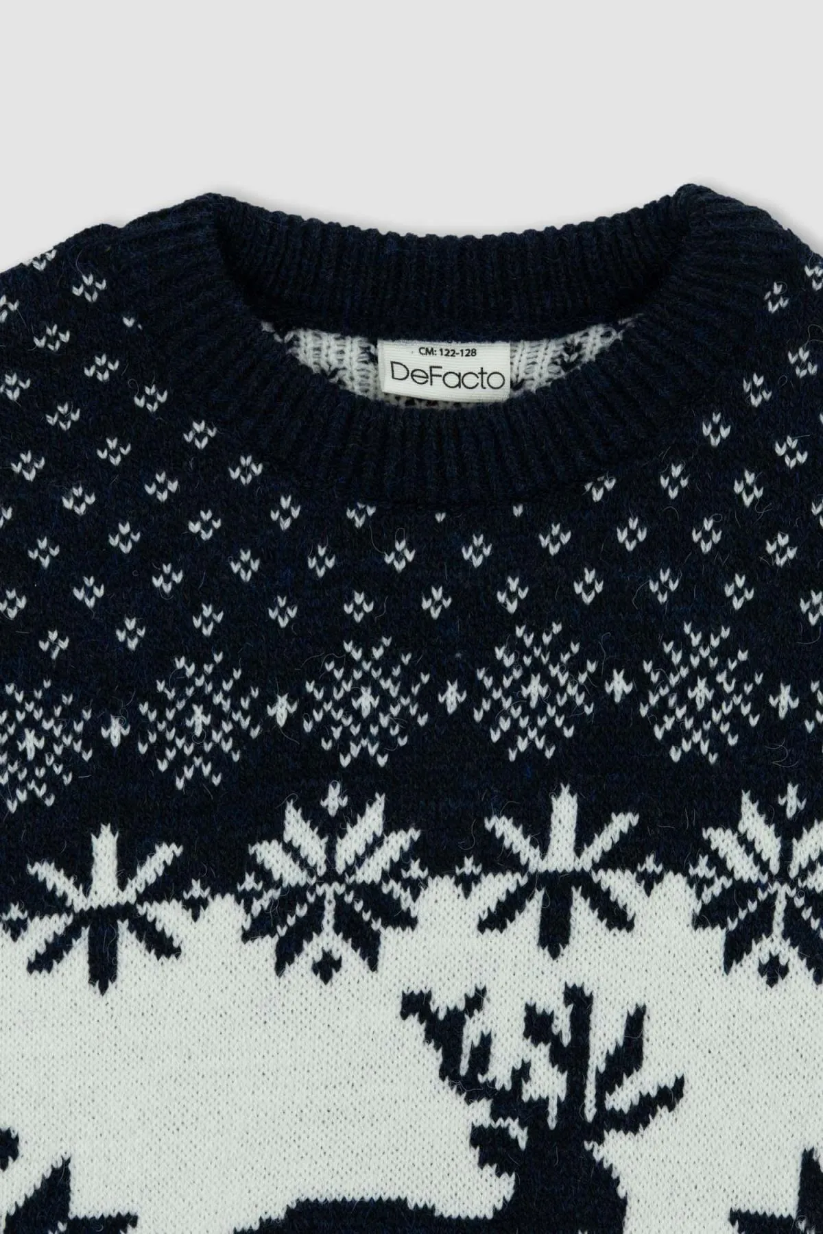 DeFacto  Jungenpullover mit Rundhalsausschnitt und Neujahrsmotiv
