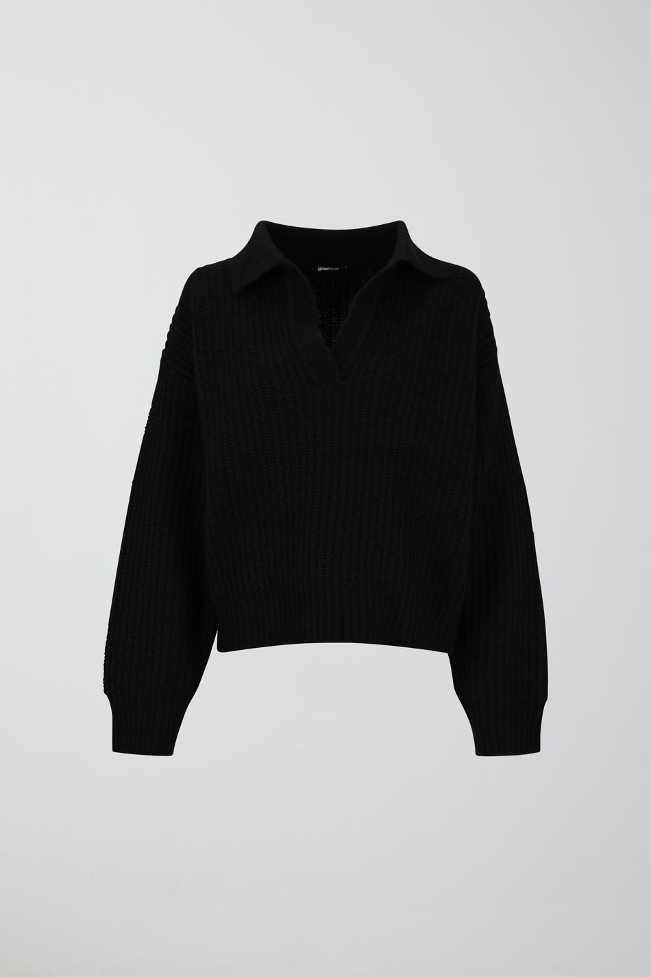 Collar knitted sweater
