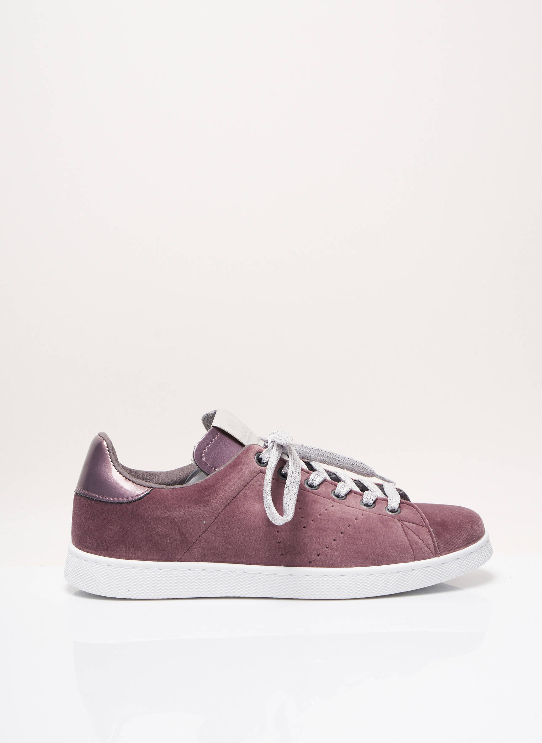 Victoria Baskets Femme couleur violet
