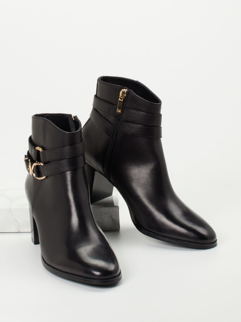 Stiefelette-17370090107 Regarde Le Ciel