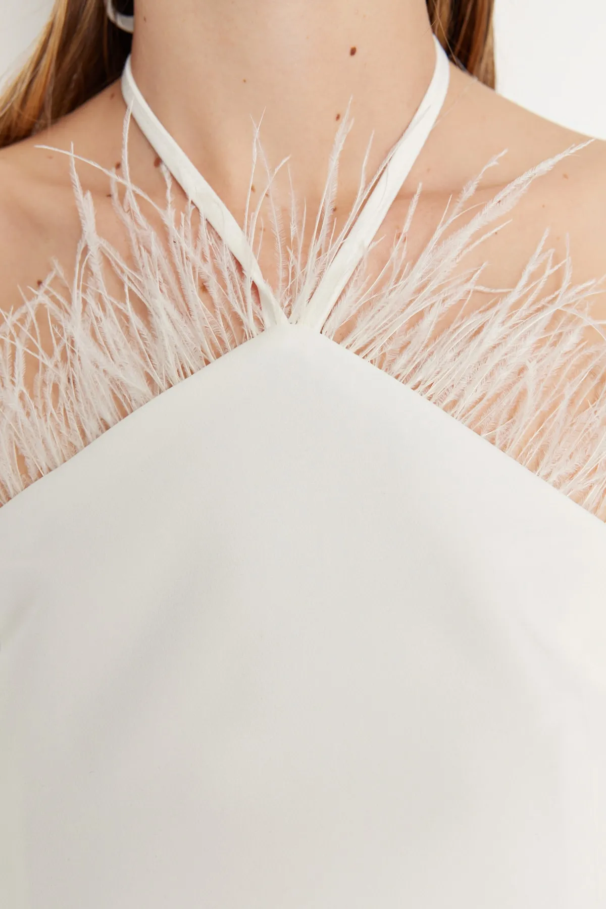 Trendyol Collection  Ecrufarbenes, bauchfreies, gefüttertes Braut-Bustier mit Webbesatz TPRSS23BS00017