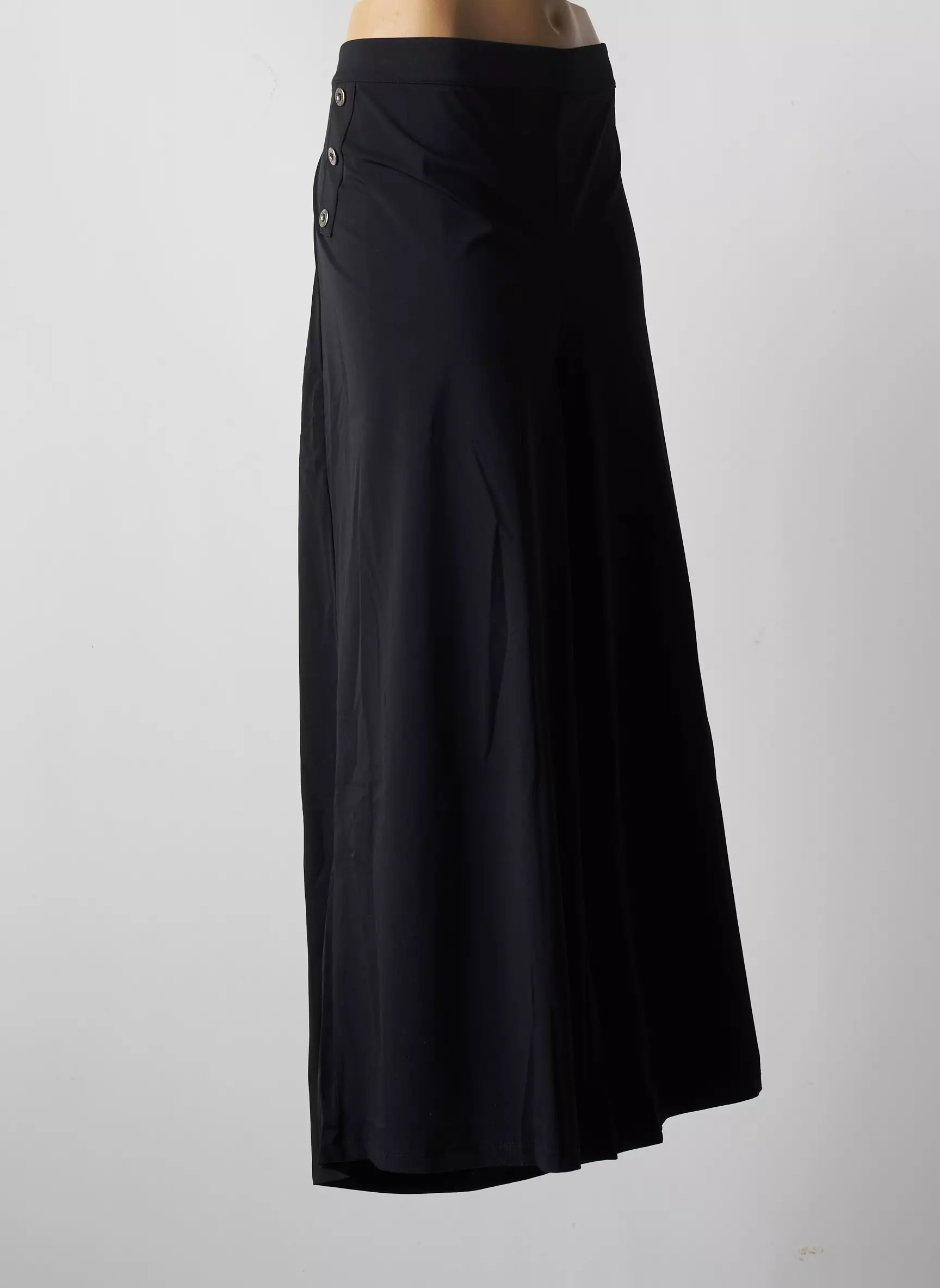 Maloka Pantacourts Femme couleur noir