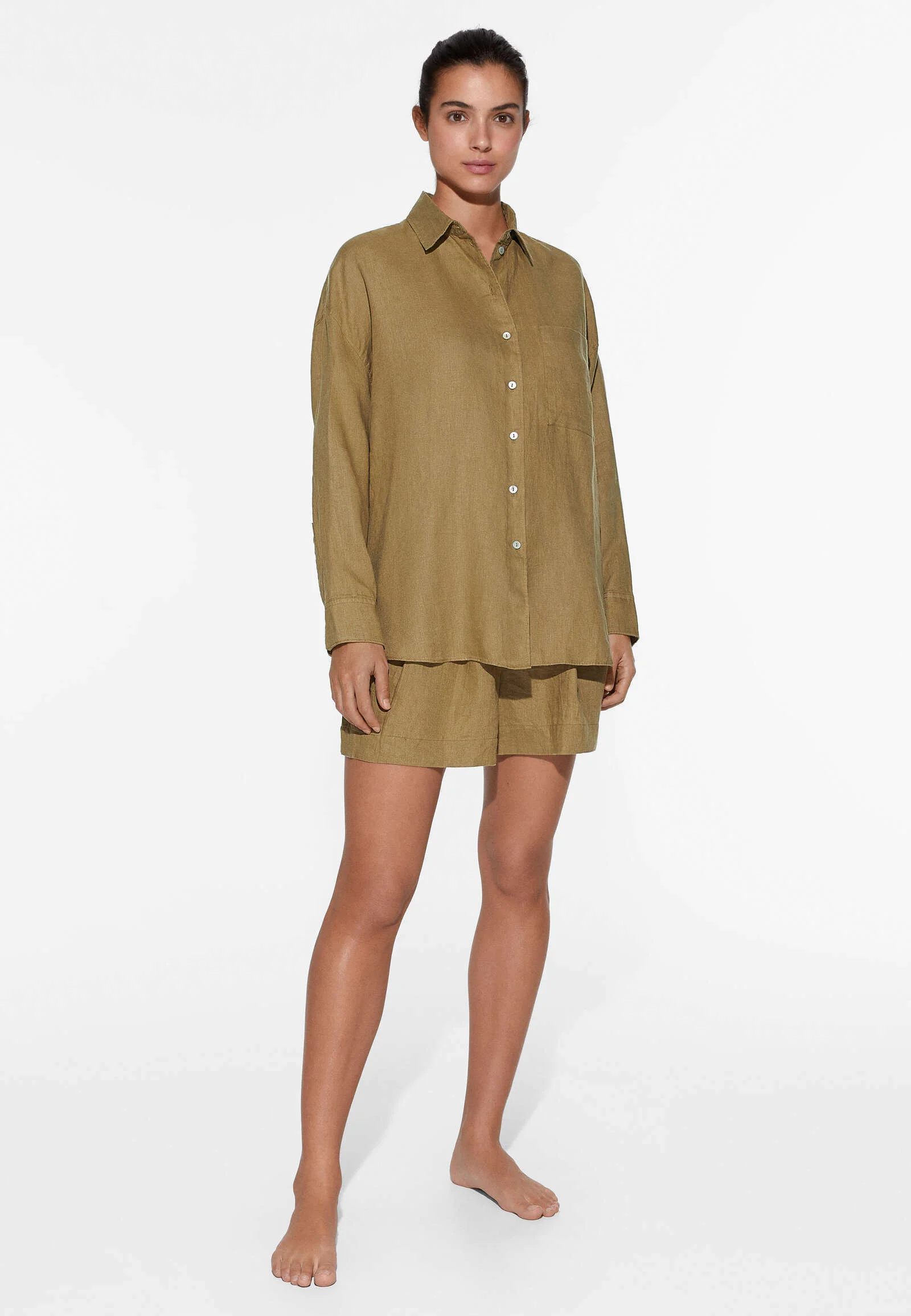 OYSHO TAILORED-FIT - Pantalones cortos