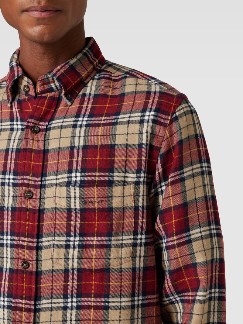 Regular Fit Freizeithemd mit Tartan-Karo in bordeaux rot