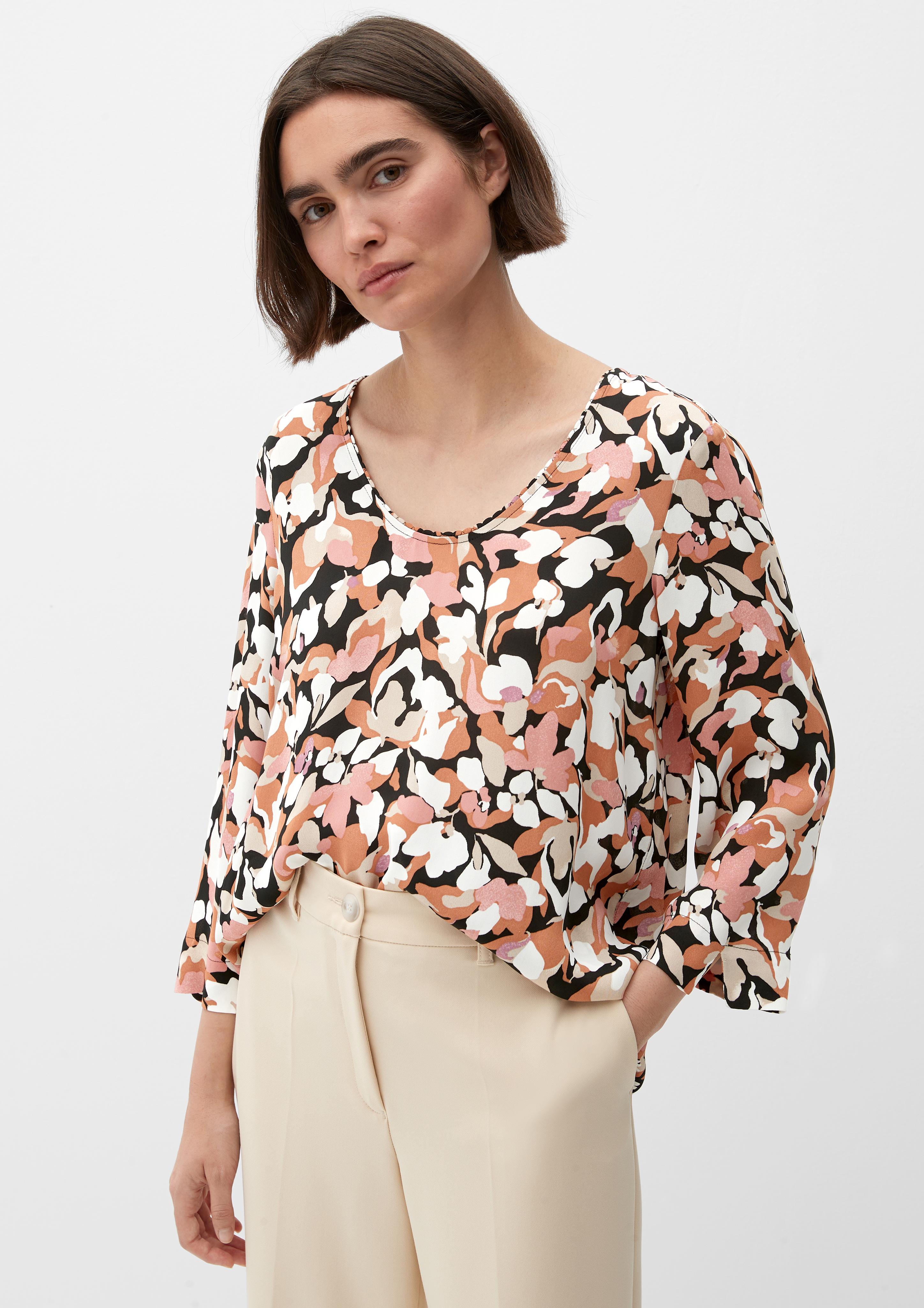 Viskosebluse mit Allovermuster  2121966-99A4