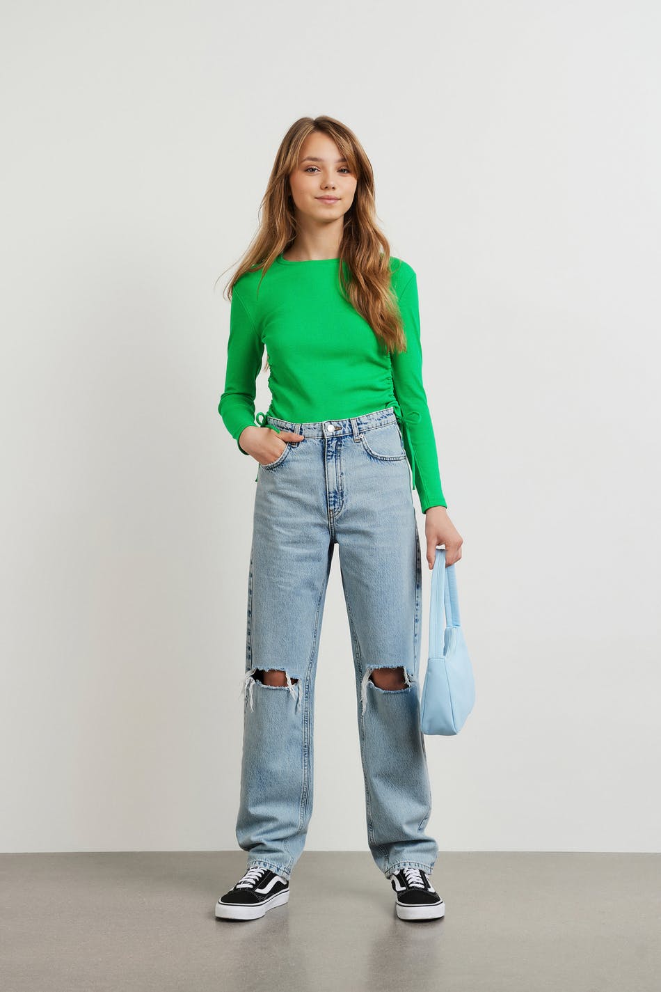 Straight 90s jeans