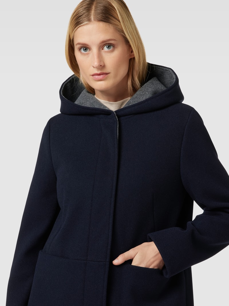 Kurzmantel mit Eingrifftaschen in marineblau