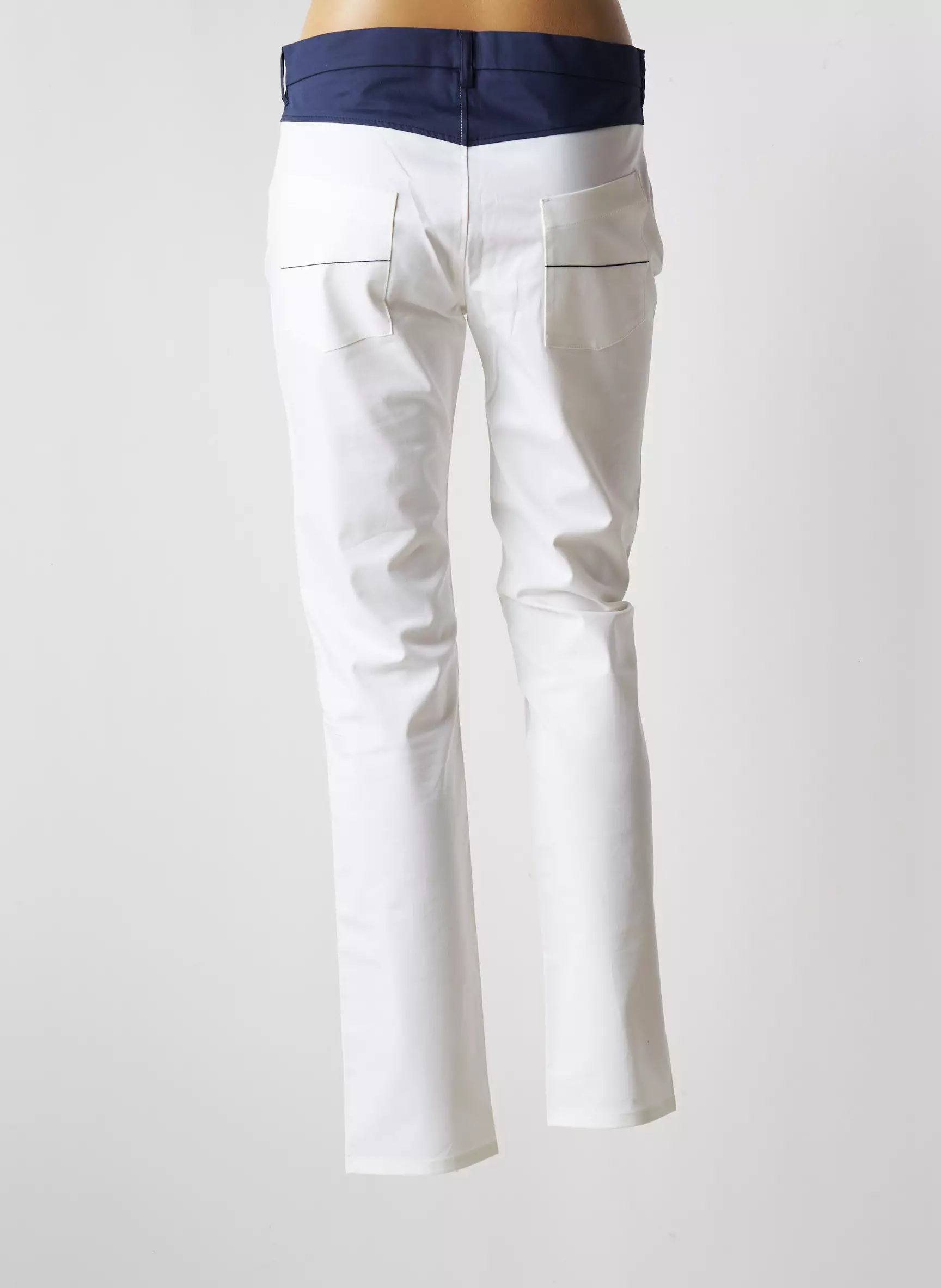 K Tendances Pantalons Slim Femme couleur blanc