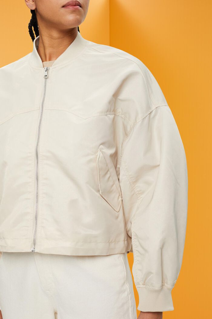 Oversized-Bomberjacke