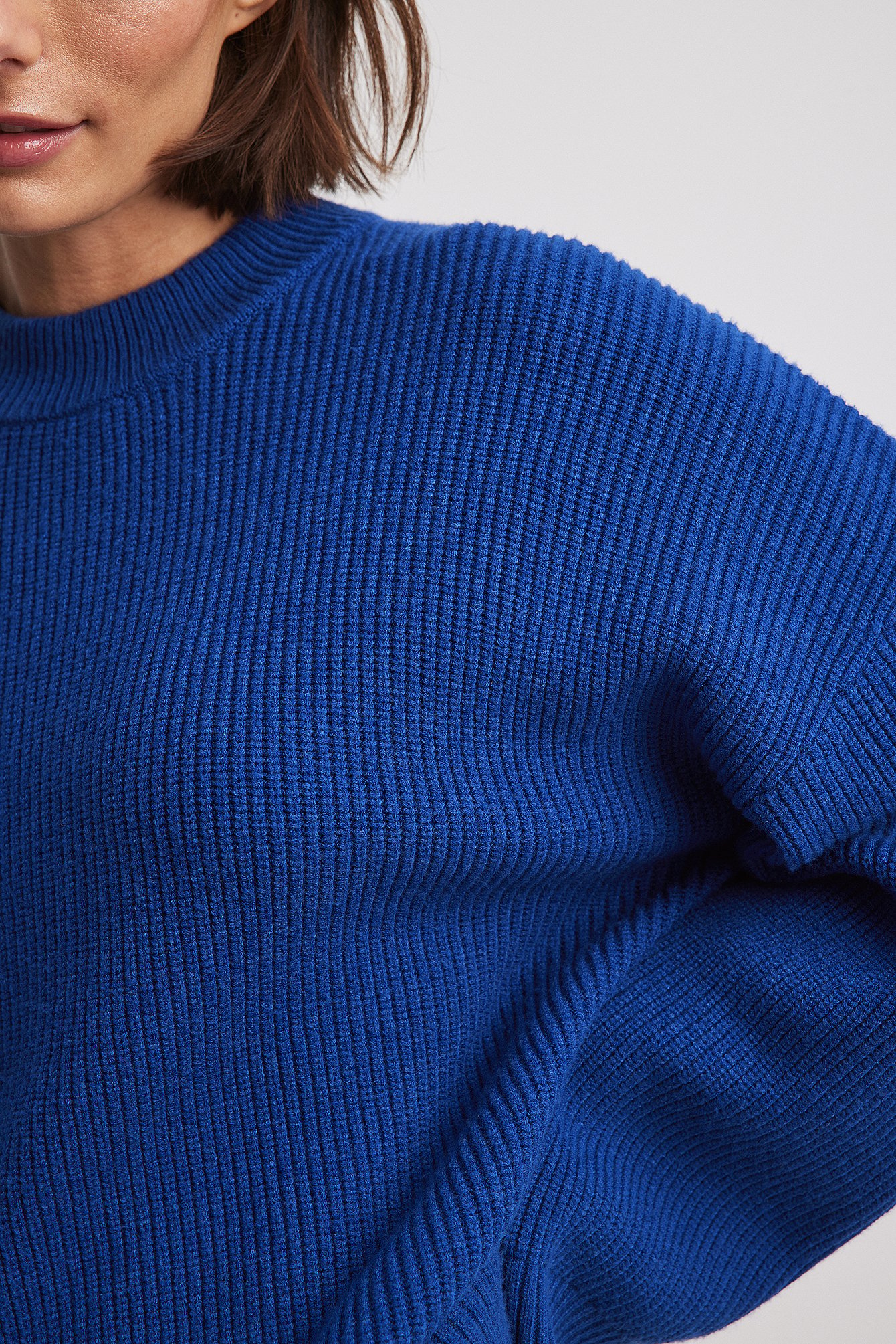 Rundhalsausschnitt Strickpullover