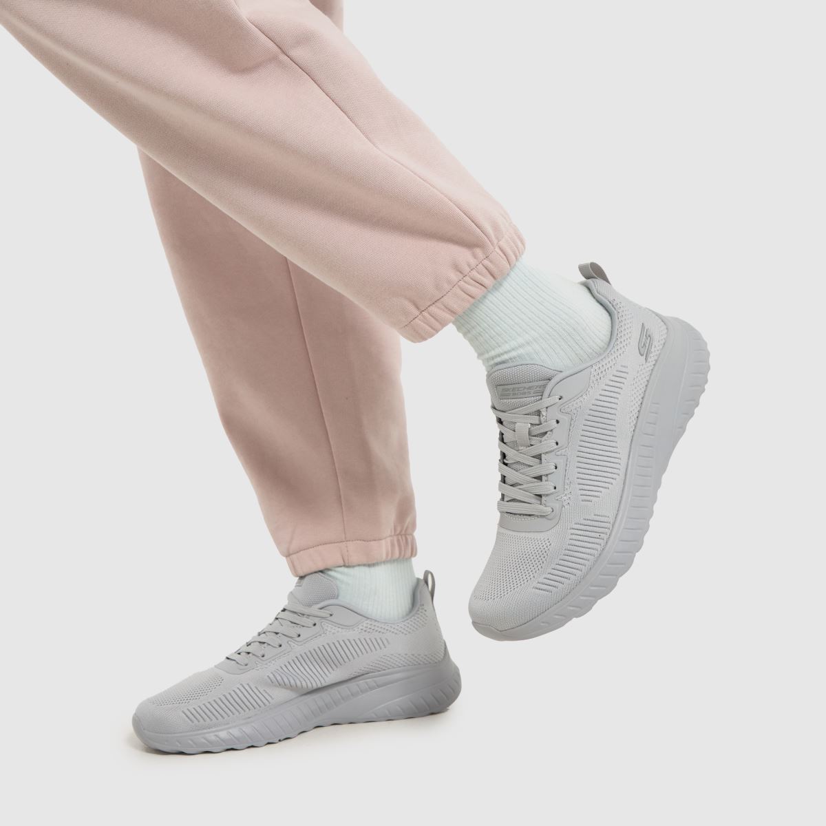 SKECHERS – Bobs Sport Squad Chaos – Ljusgrå träningsskor