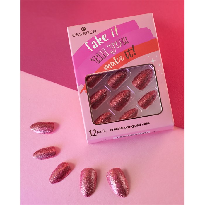 Artificial Pre-Glued Nails