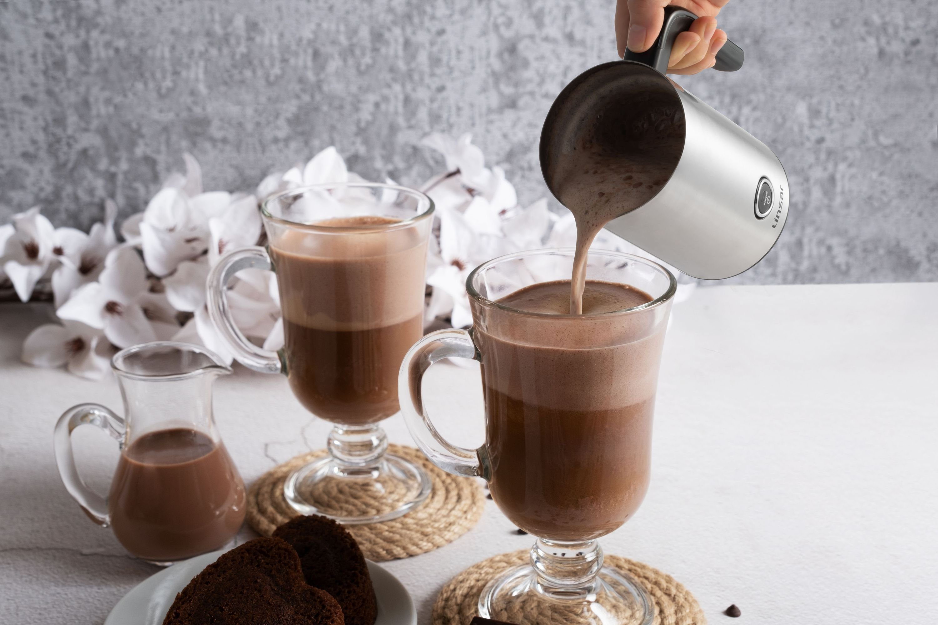 Linsar Milchaufschäumer Antihaftbeschichtung, warmer + kalter Schaum, 240 ml Fassungsvermögen