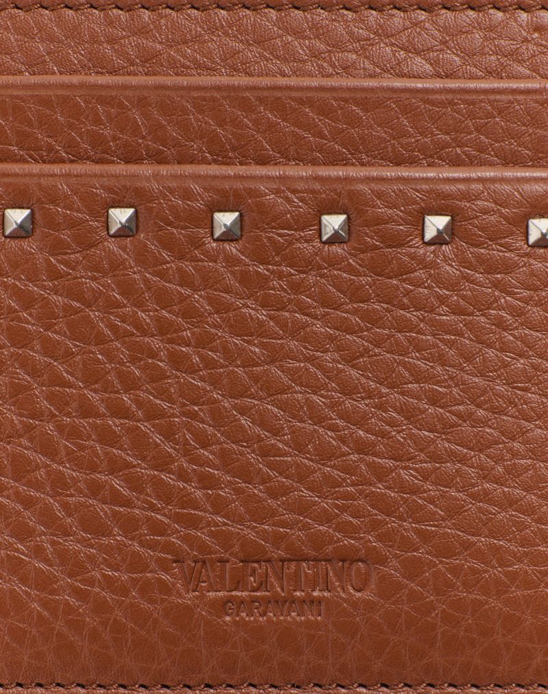 Rockstud kortholder i granatfarvet kalveskind