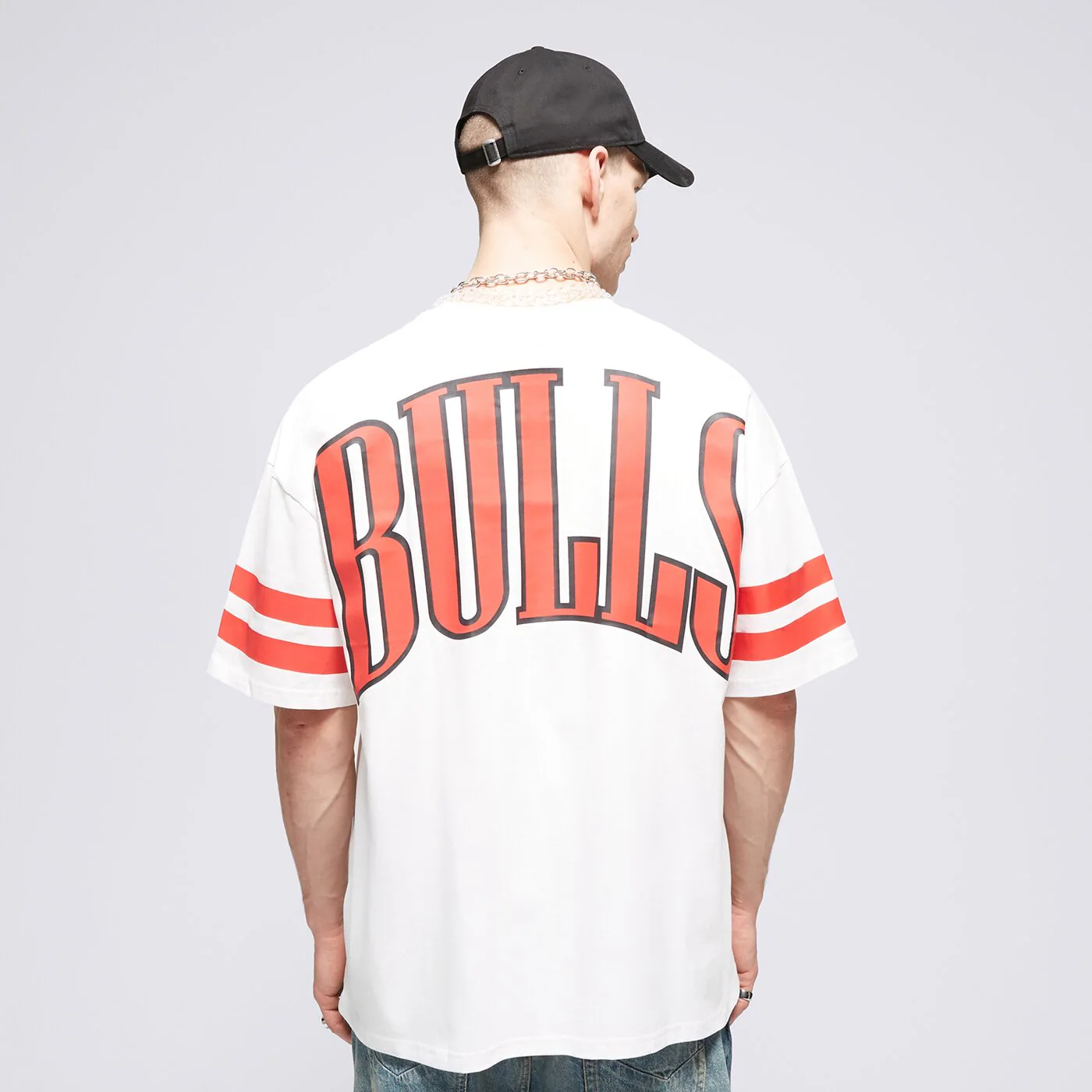 NEW ERA T-SHIRT NBA ARCH GRPHC OS BULLS CHICAGO BULLS Weiß