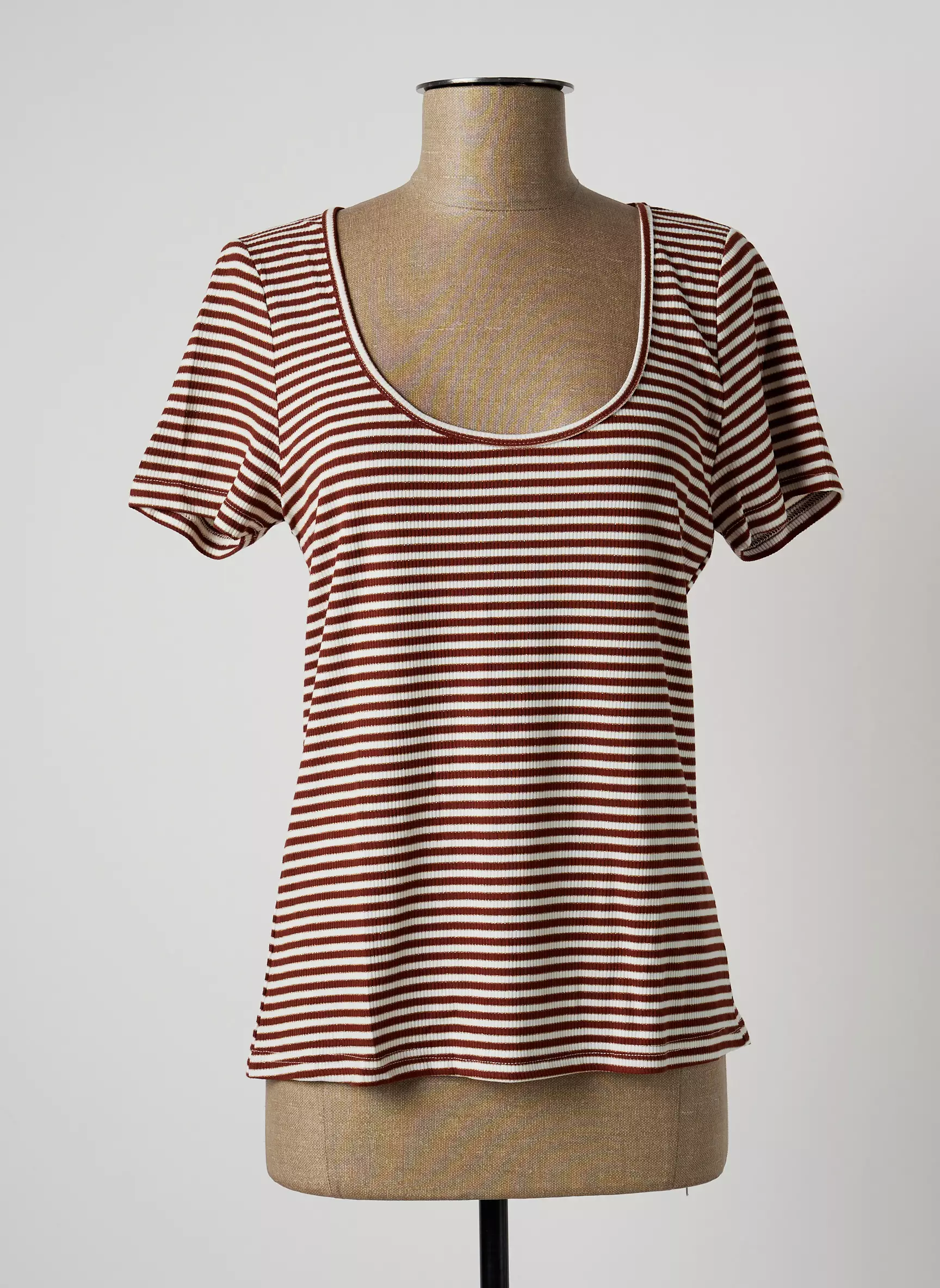 Almae Tshirts Femme couleur marron