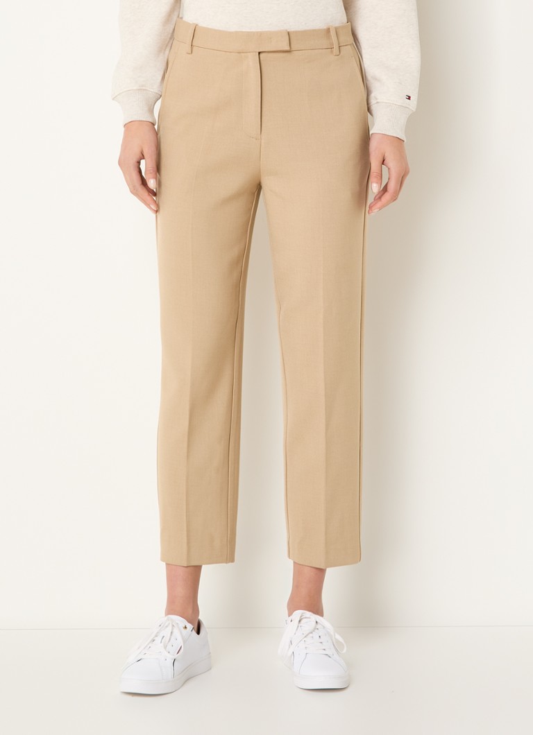 Pantaloni Tommy Hilfiger cu talie medie, croială dreaptă, lungime 7/8 și buzunare laterale.