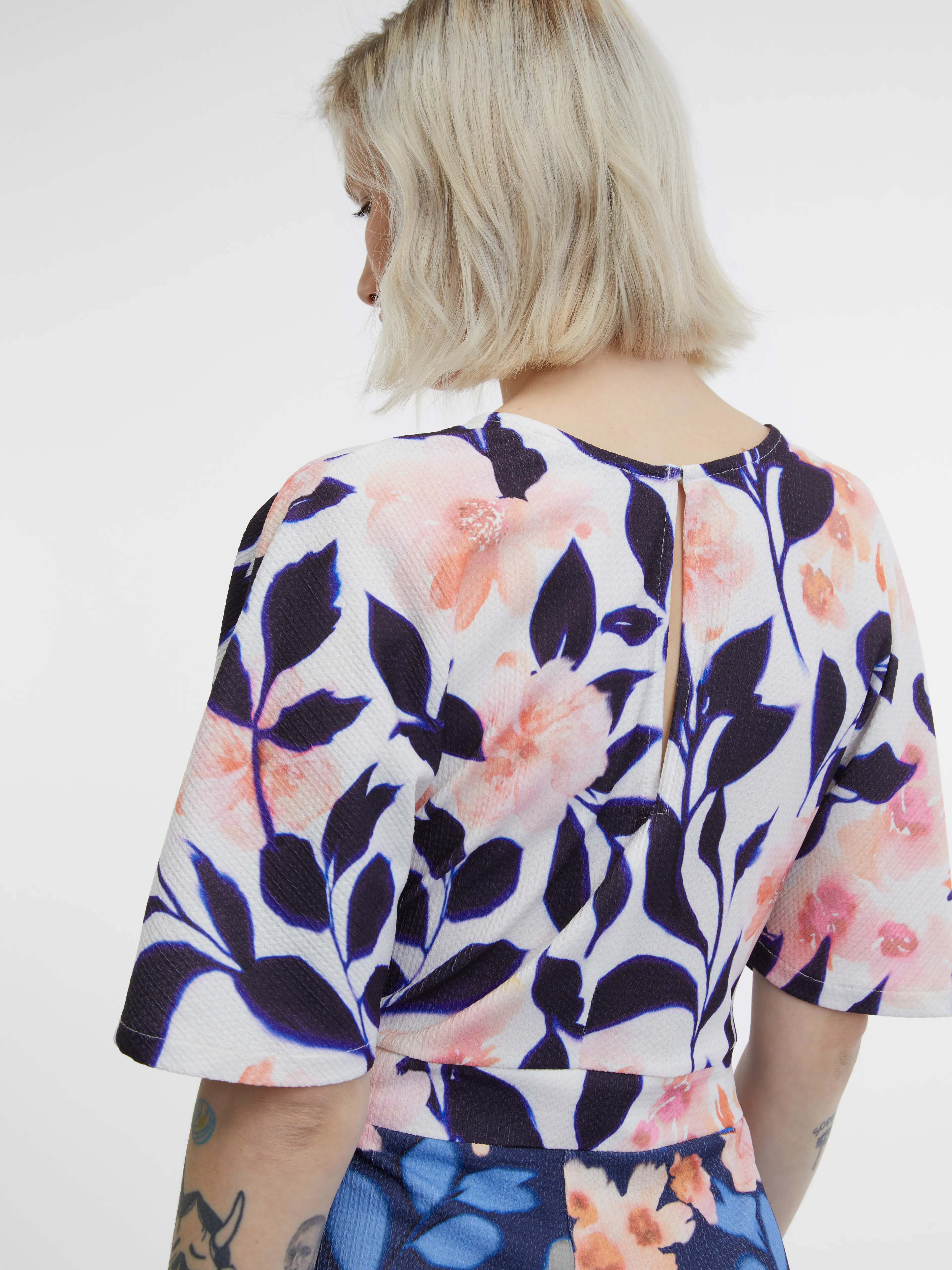 Dunkelblauer Damen-Blumen-Overall ORSAY