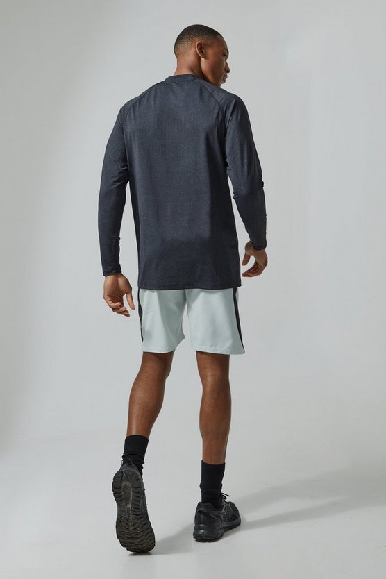 Man Active strukturierte 7 Inch Shorts aus Mesh