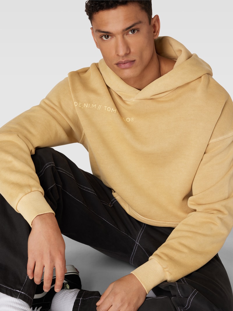 Hoodie mit Känguru-Tasche Modell 'relaxed garment' in cognac