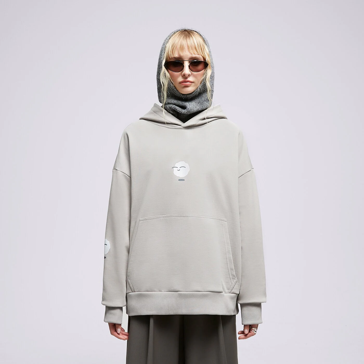 S.NOW JOB SIZEER HOODIE 