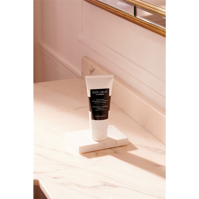 Revitalizing Nourishing Shampoo