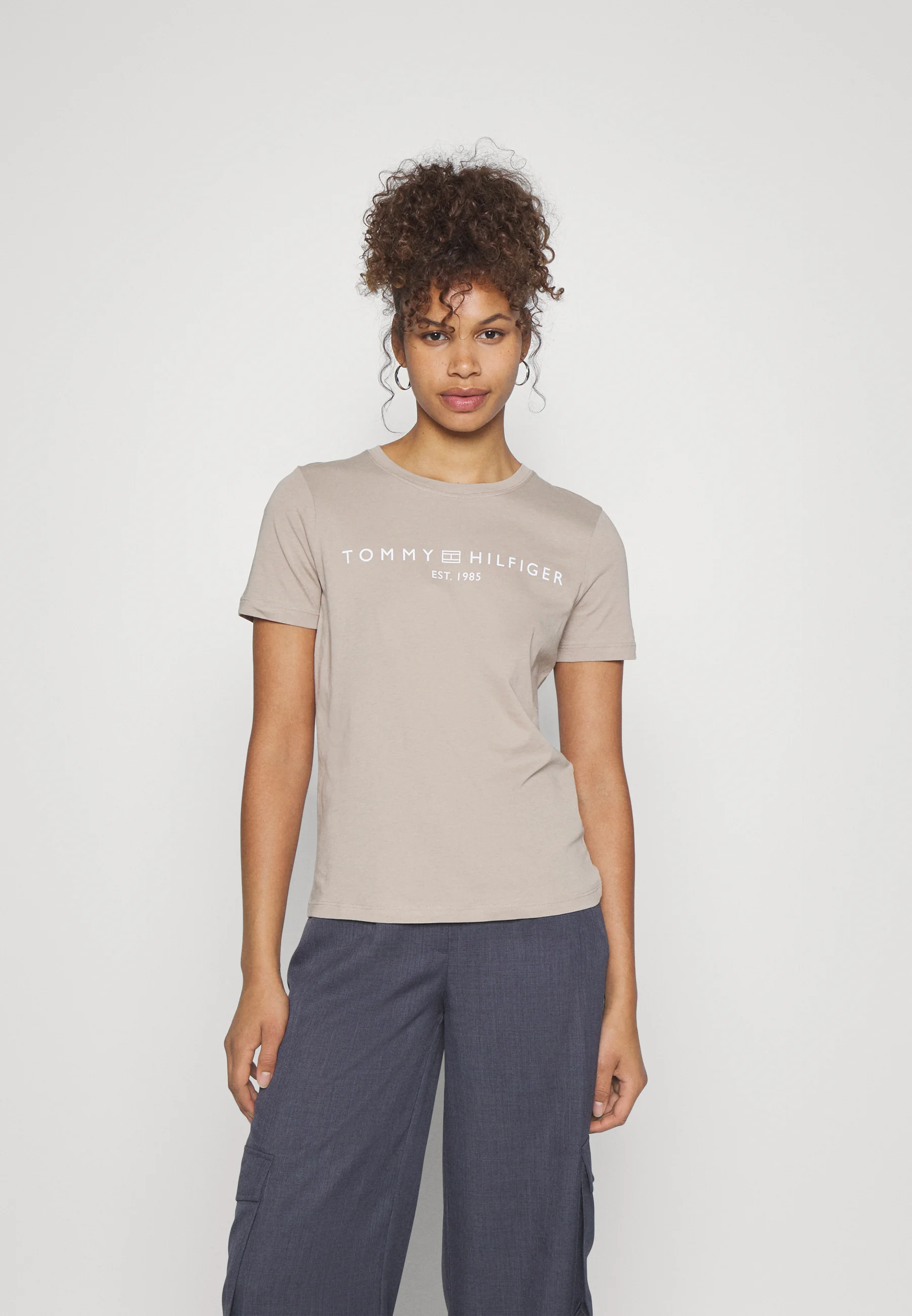 Camiseta con estampado del logotipo de Tommy Hilfiger