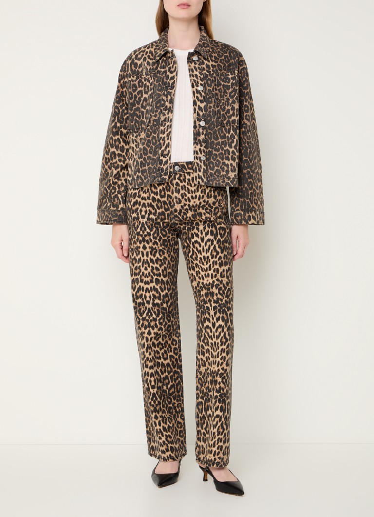 Chaqueta vaquera Neo Noir Emilia con estampado de leopardo y bolsillos en el pecho.