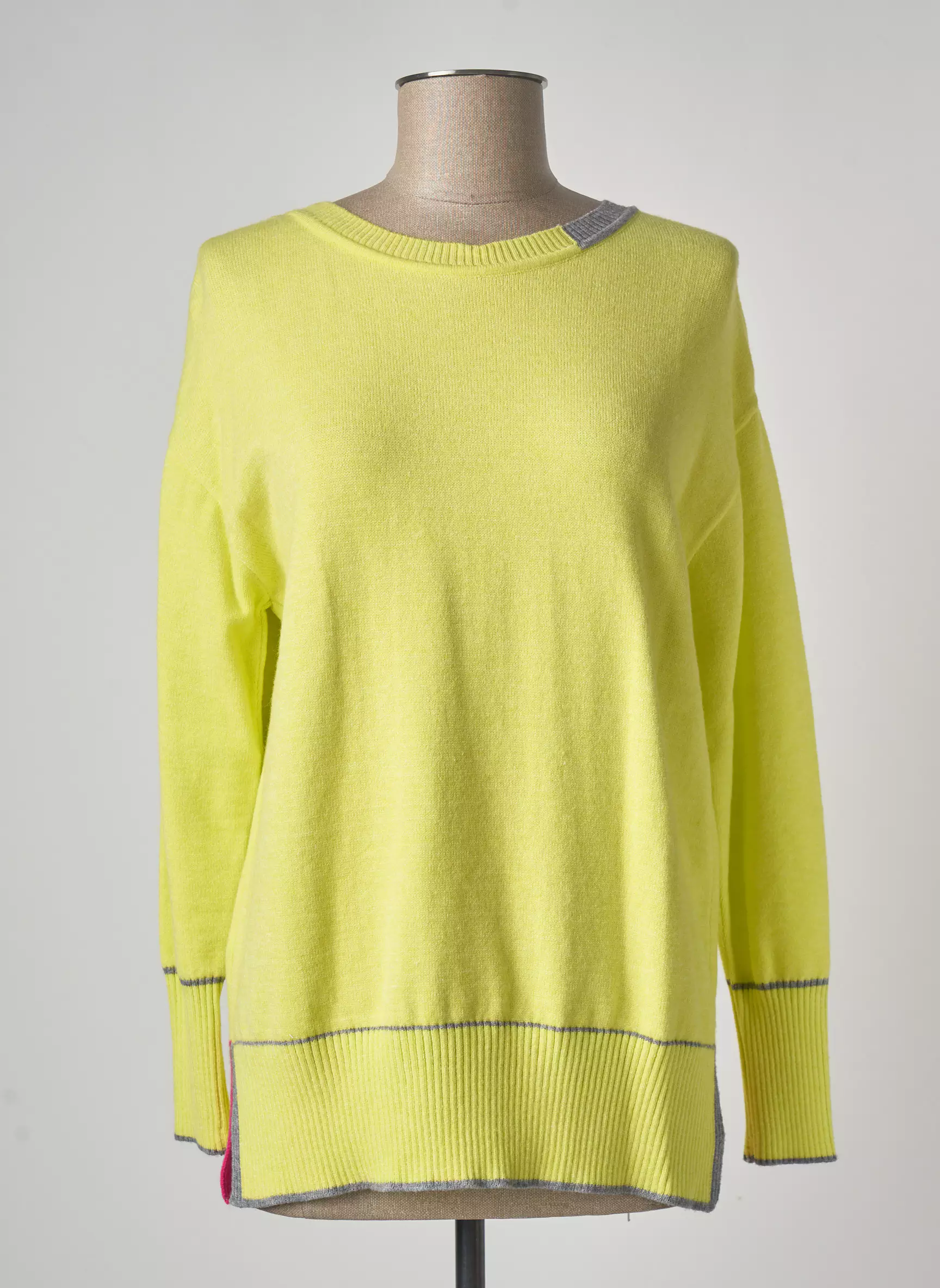 Pame Carrioni Pulls Femme couleur jaune