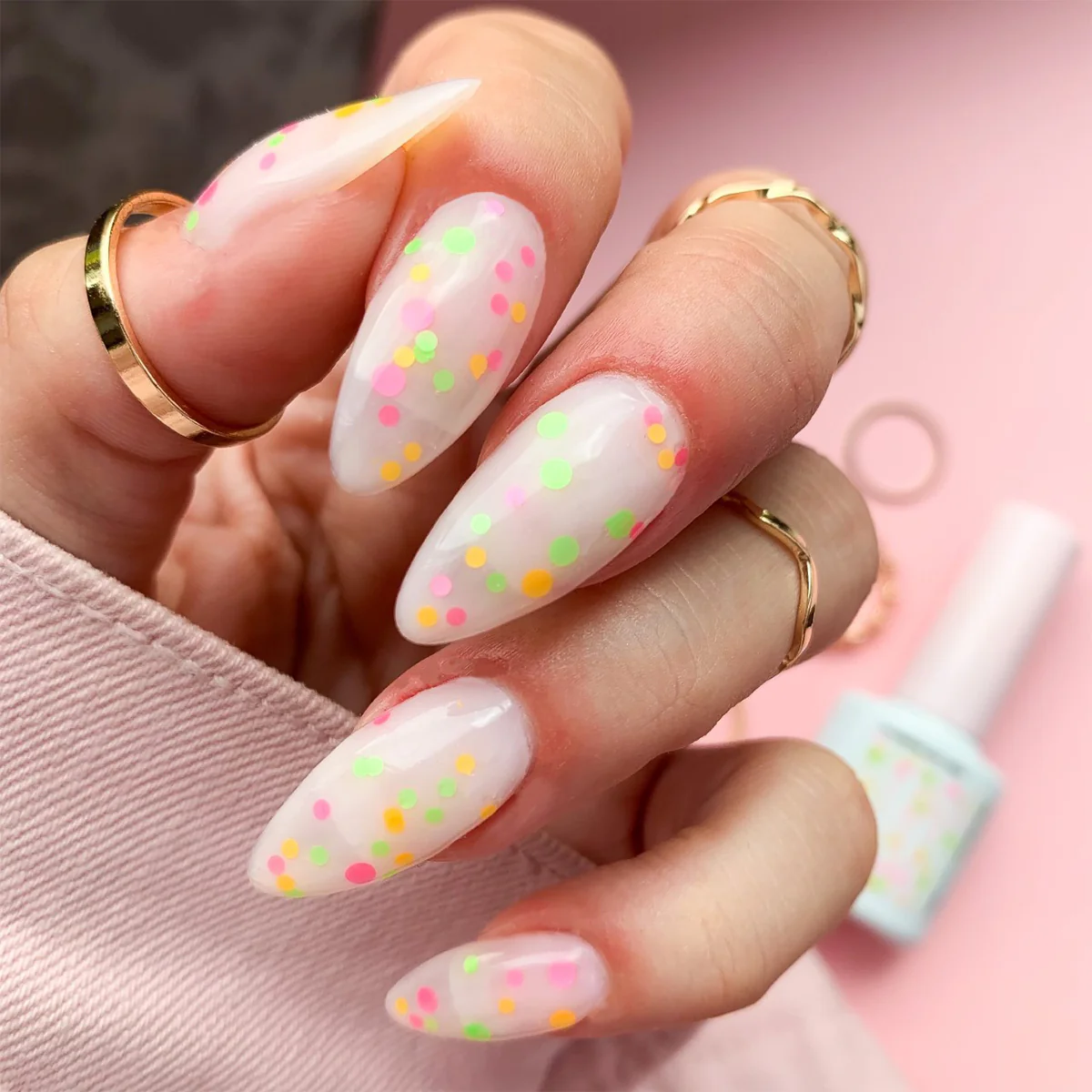 Esmalte de uñas semipermanente con efecto gel y luz UV - Esmalte de uñas con efecto gel
