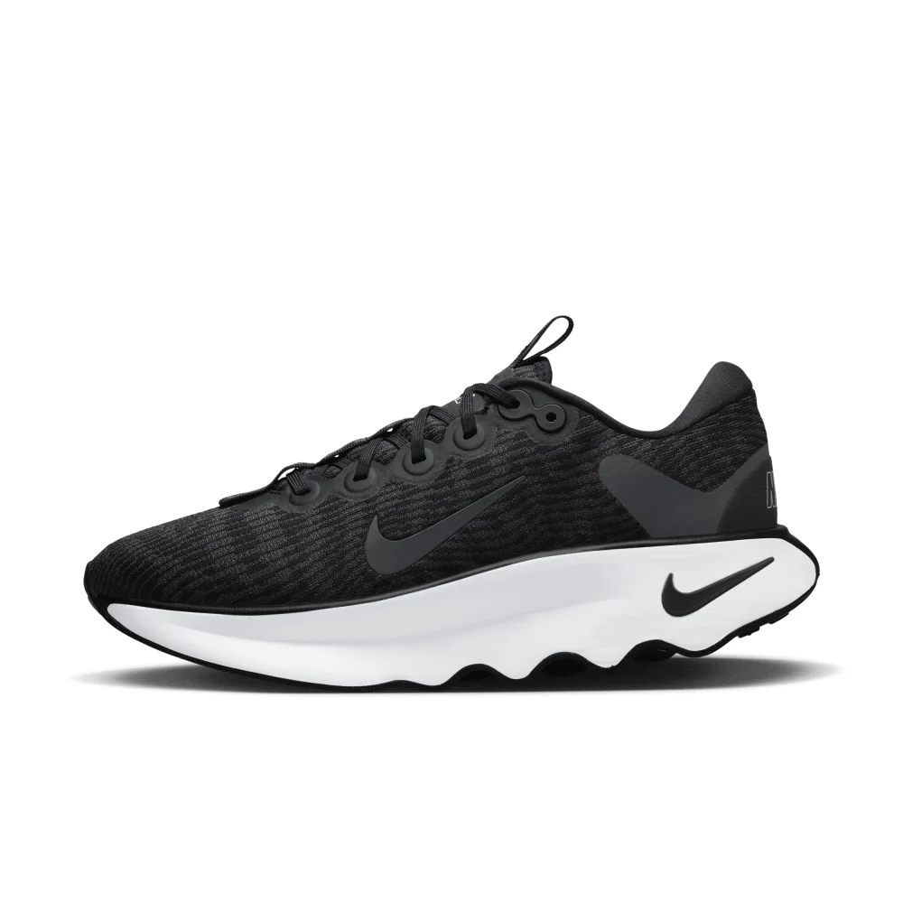 Nike Motiva DV1237-001 / schwarz