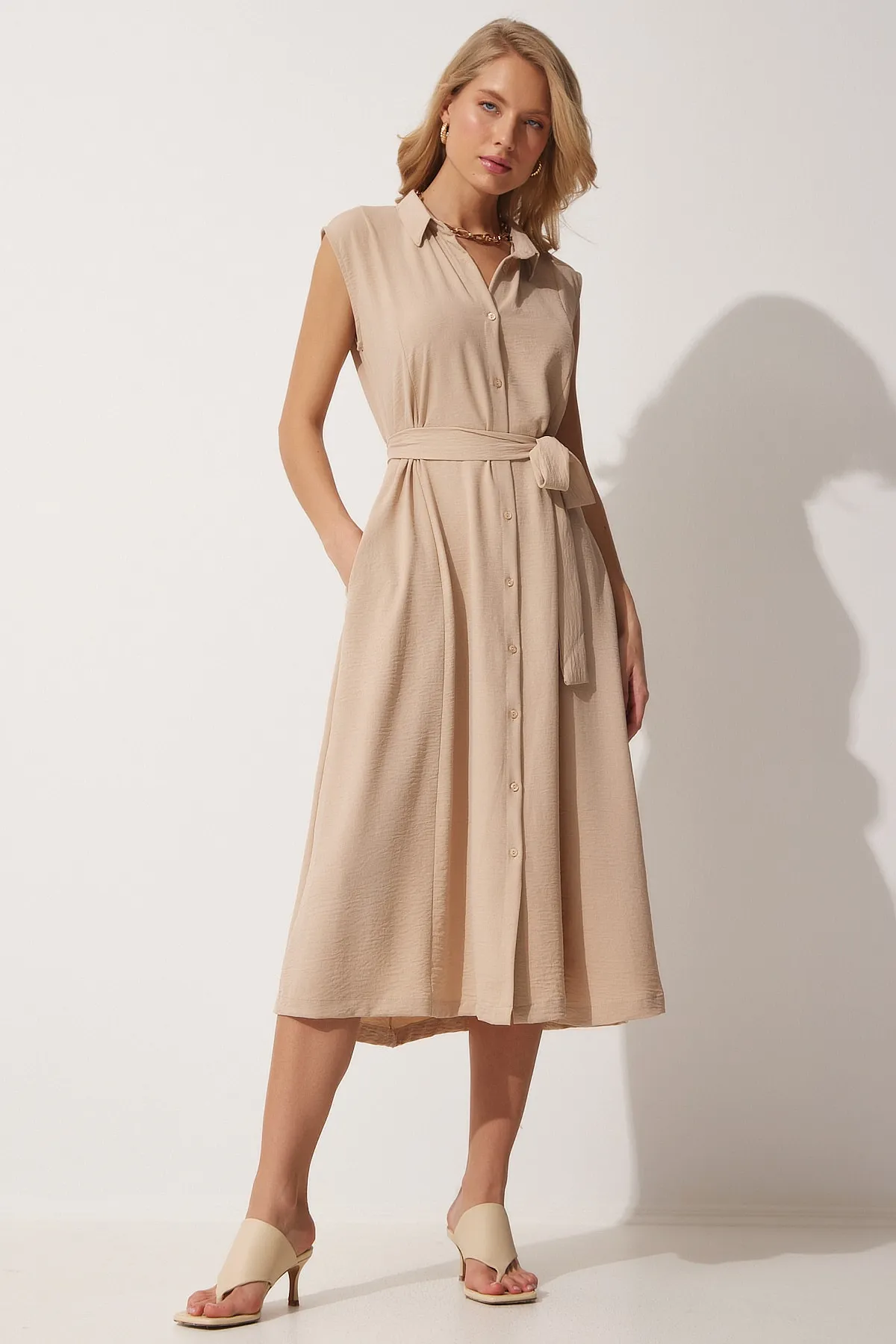 Happiness İstanbul  Cremefarbenes Damen-Sommerhemdkleid aus Leinen-Viskose mit Gürtel DD00927