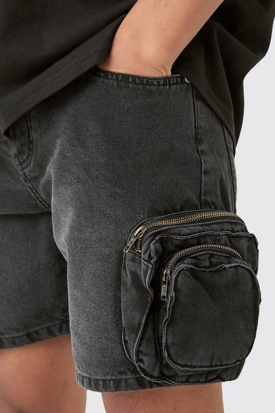 Schwarz Slim-Fit Jeansshorts mit 3D Cargo-Taschen