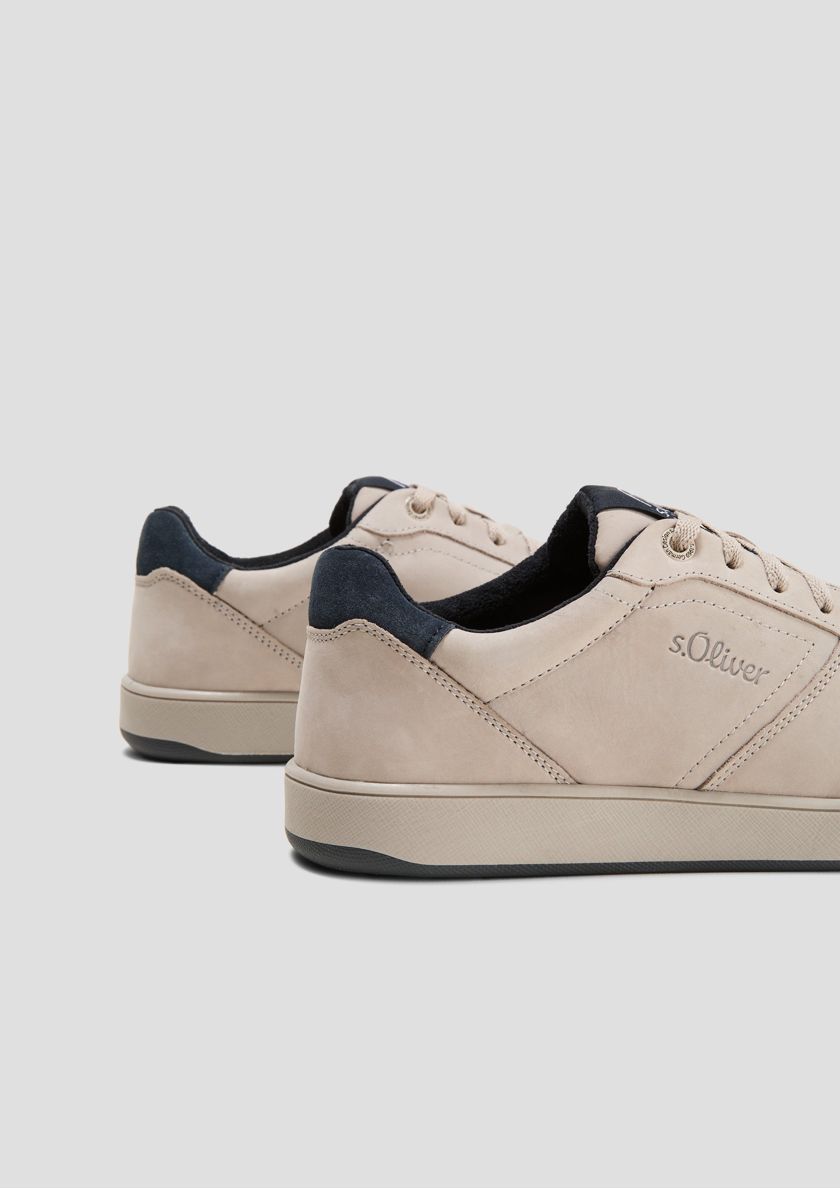 Sneaker aus Kunstleder  6008232-210