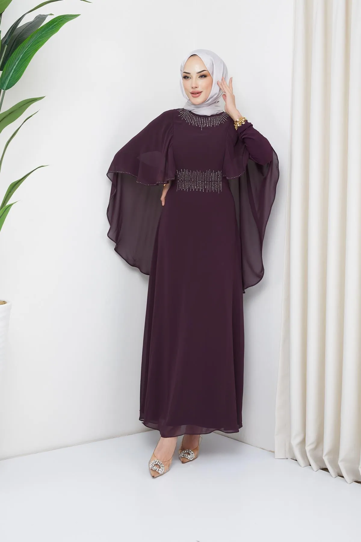 Olcay  Stein- und Cape-detailliertes Chiffon-Hijab-Abendkleid DAM 1650