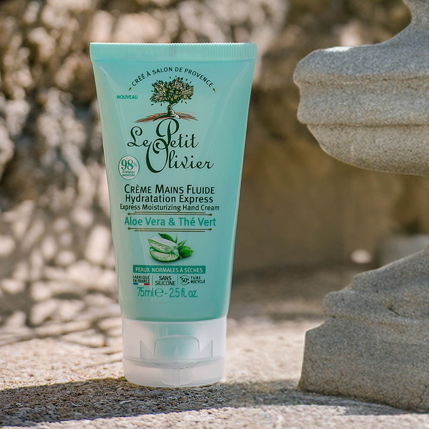 Le Petit Olivier Express Hydration Fluid Håndkrem med aloe vera og grønn te
