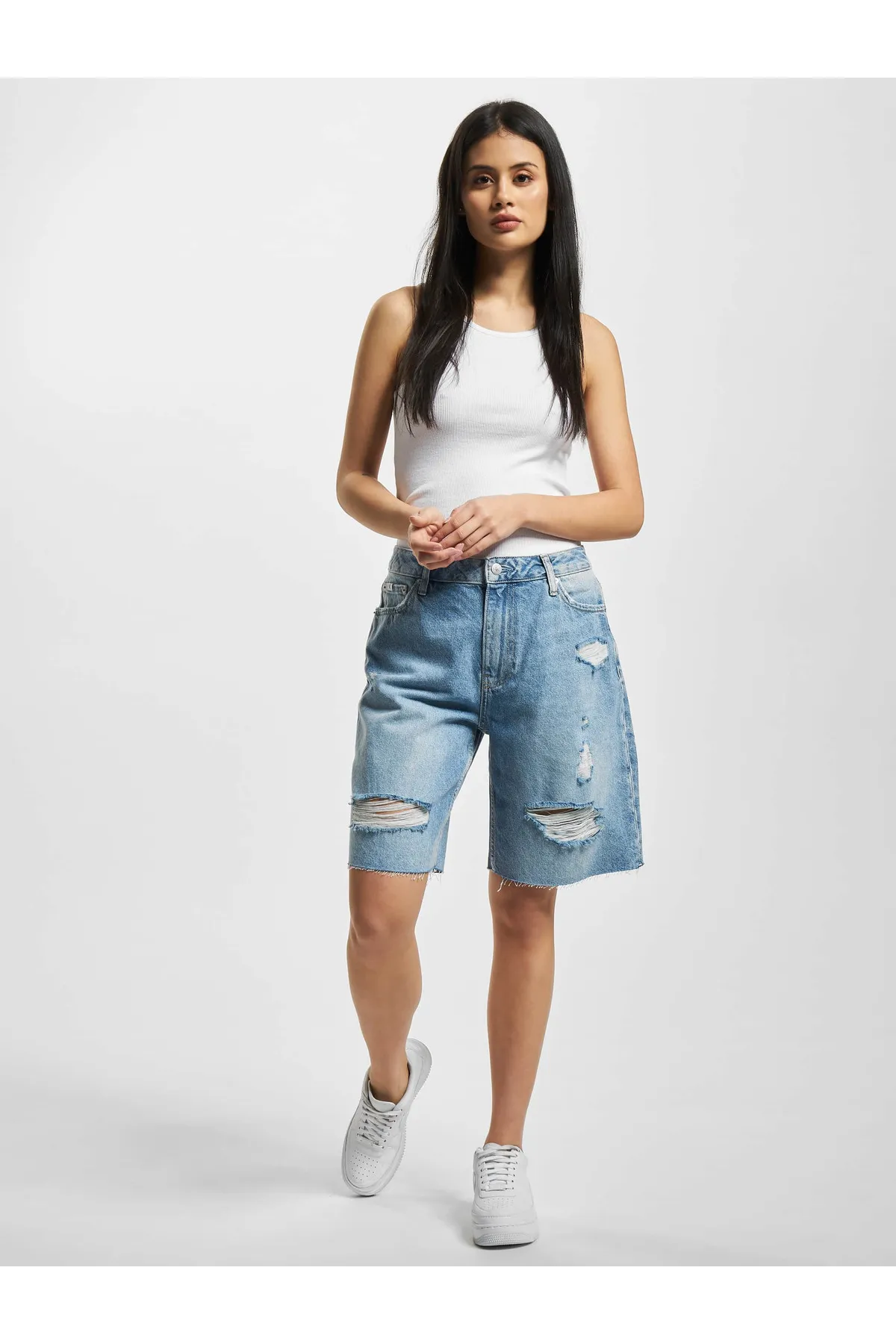 Calvin Klein  Damen Calvin Klein Jeans 90S Straight Shorts