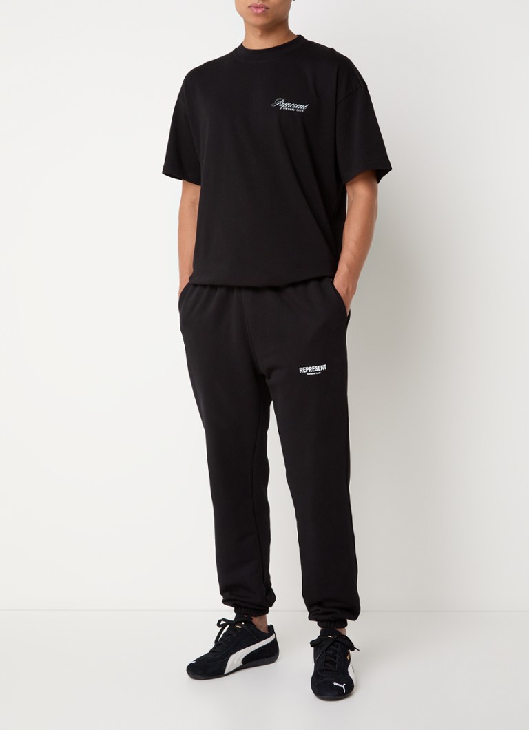 Tricou Owners Club cu logo și imprimeu pe spate.