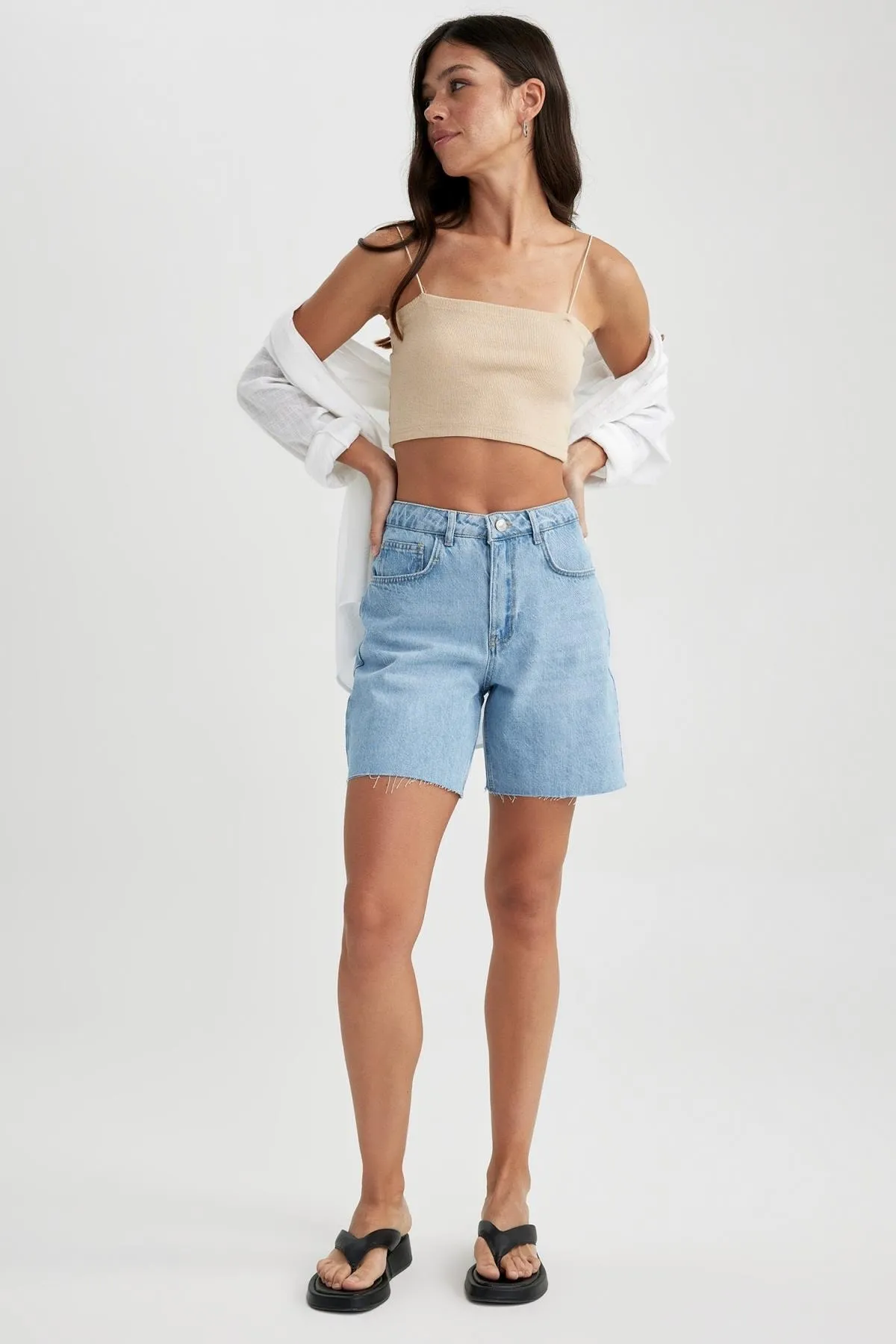 DeFacto  Jeans mit hoher Taille, 100 % Baumwolle, Bermuda A2683ax23sm