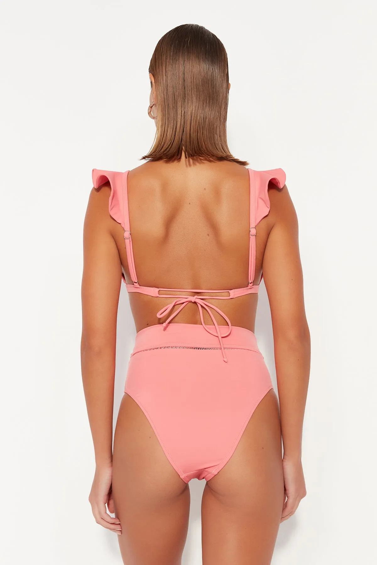 Trendyol Collection  Bikinihose mit hoher Taille und normalem Beinausschnitt und rosa Streifen-Accessoires TBESS22BA0027