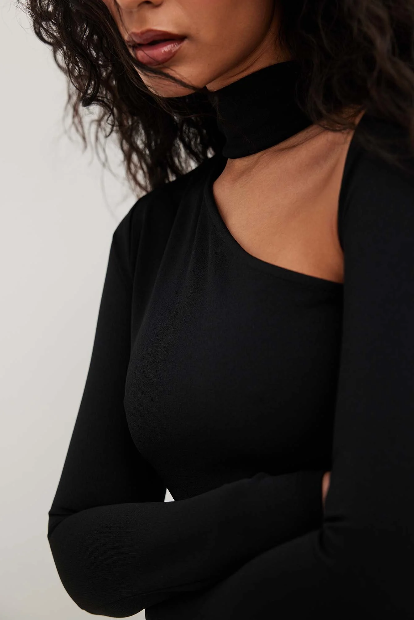 Asymmetrisches Minikleid
