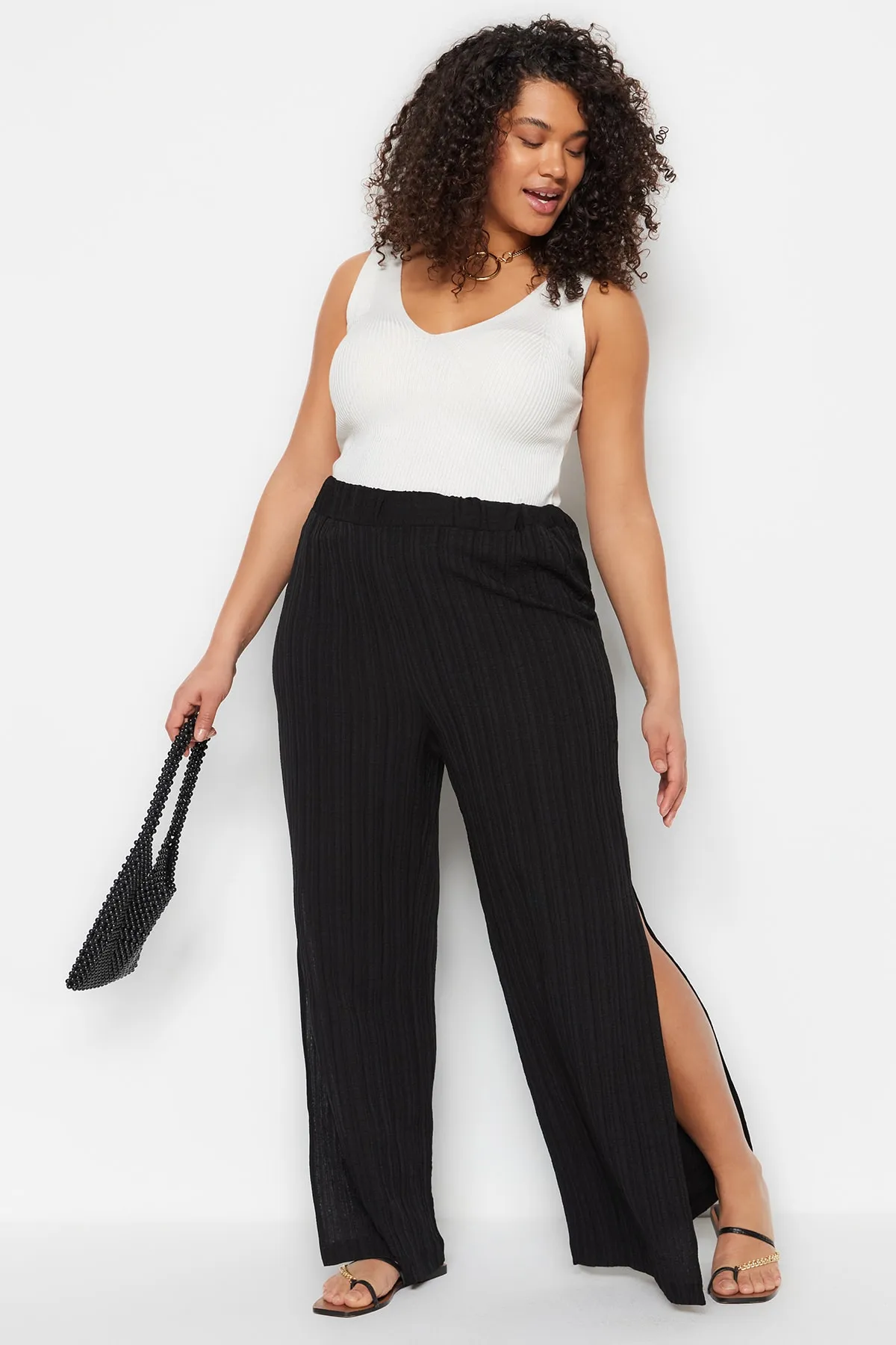 Trendyol Curve  Schwarze, gewickelte Webhose mit hoher Taille TBSSS23AR00012