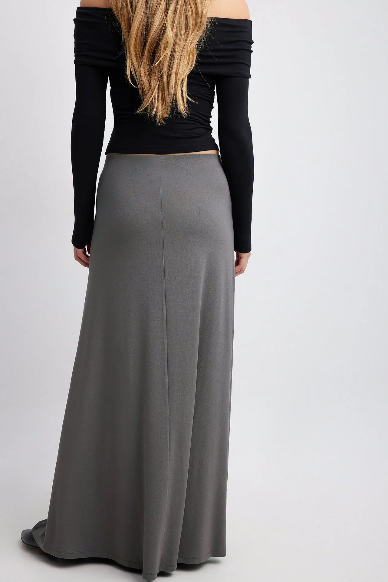 Soft Line Flowy Maxi Skirt