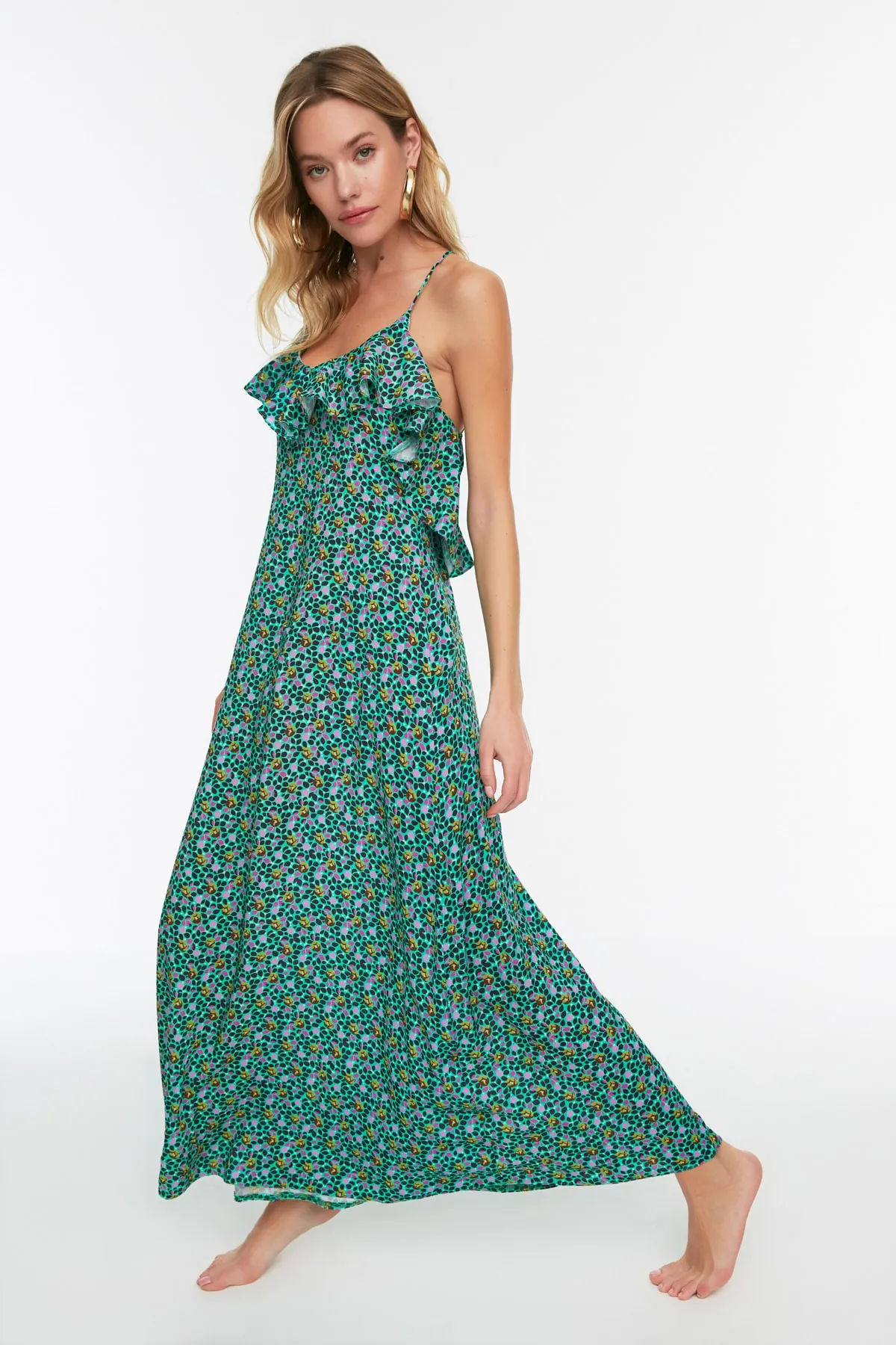 Trendyol Collection  Strandkleid mit Blumenmuster und Riemchen-Volant-Detail TBESS19WY0004