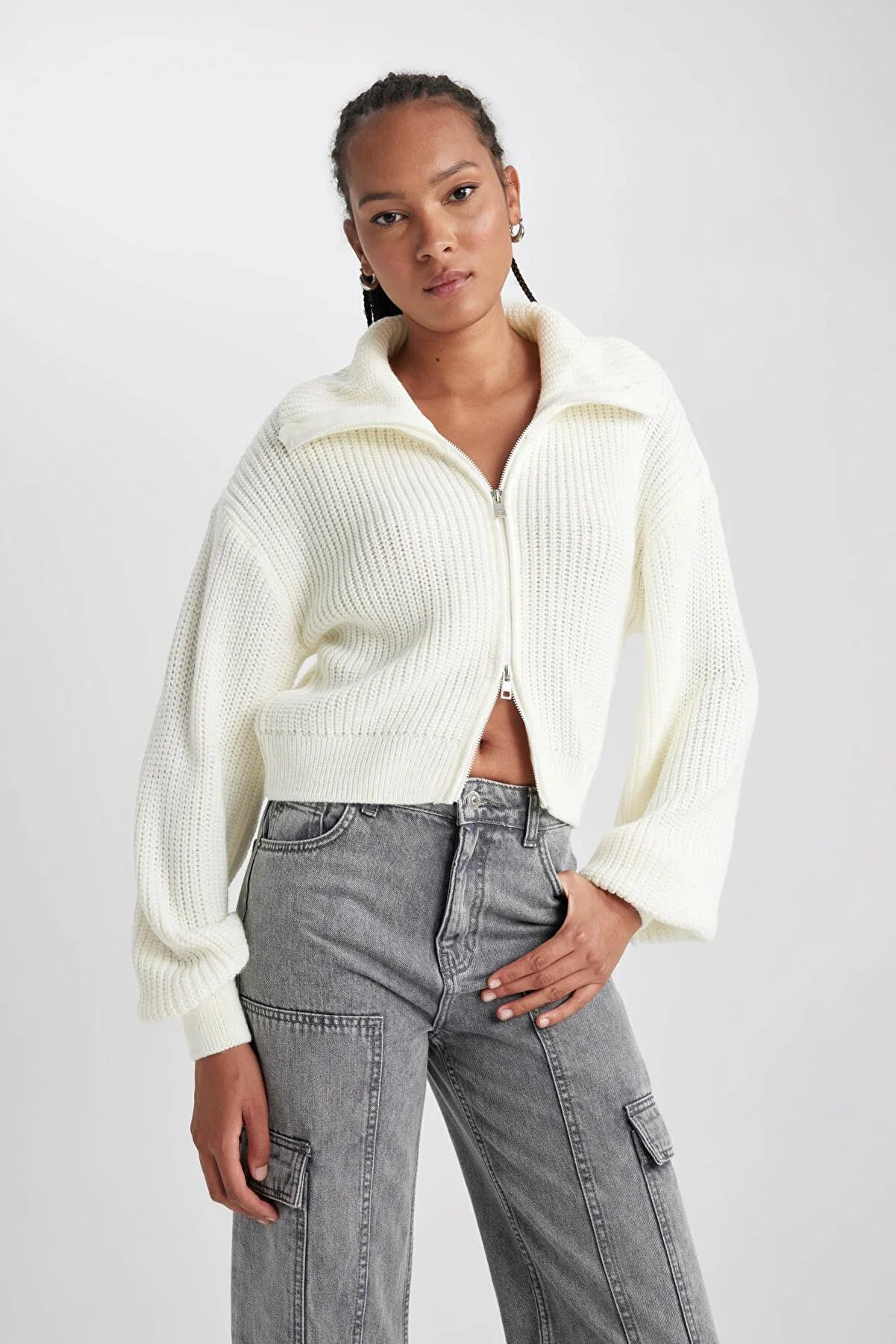 DeFacto  Slim-Fit-Strickjacke mit Polokragen und Reißverschluss