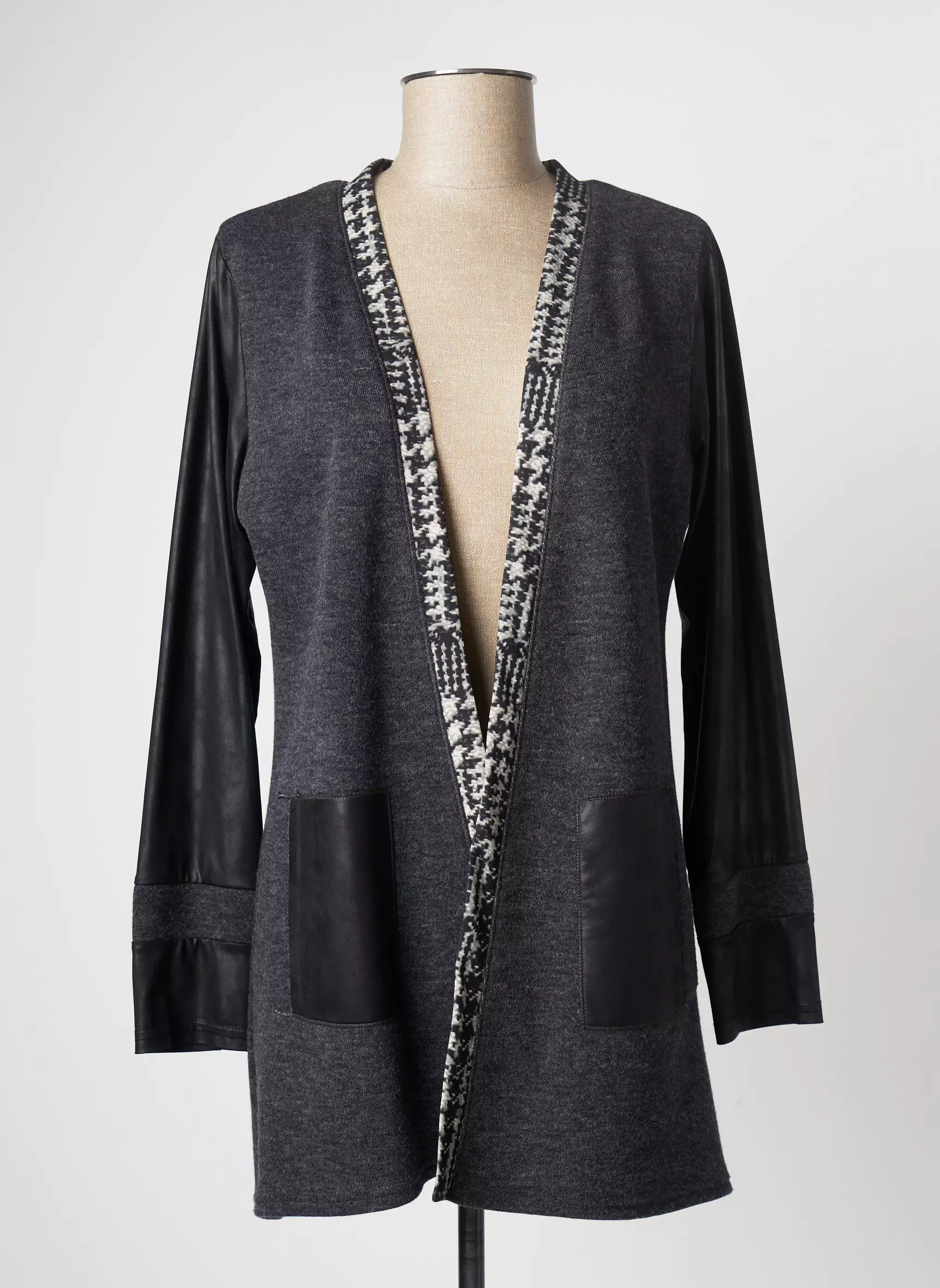 Meri Esca Cardigans Femme couleur gris