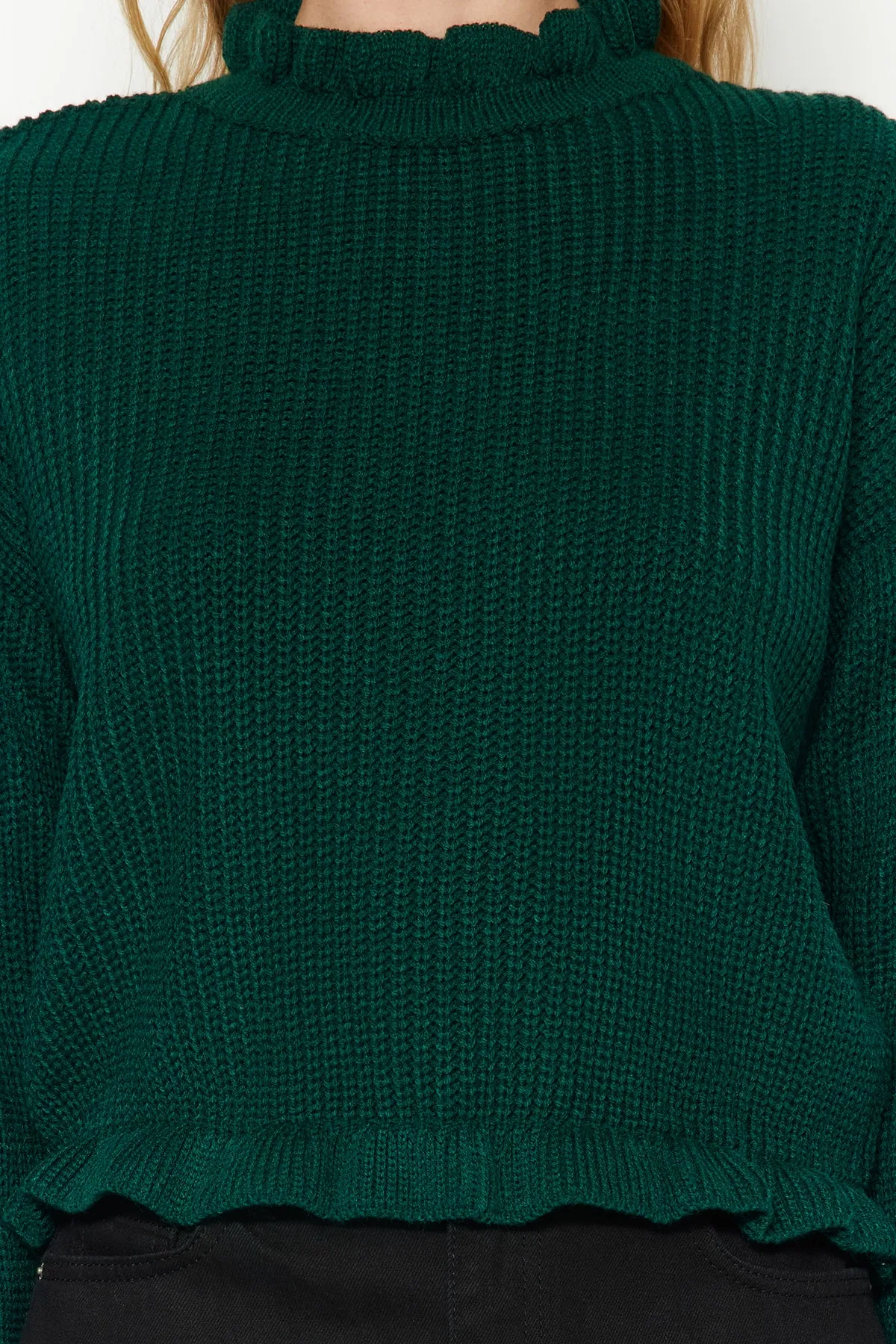 Trendyol Collection  Smaragdgrüner kurzer Strickpullover TWOAW22KZ0530
