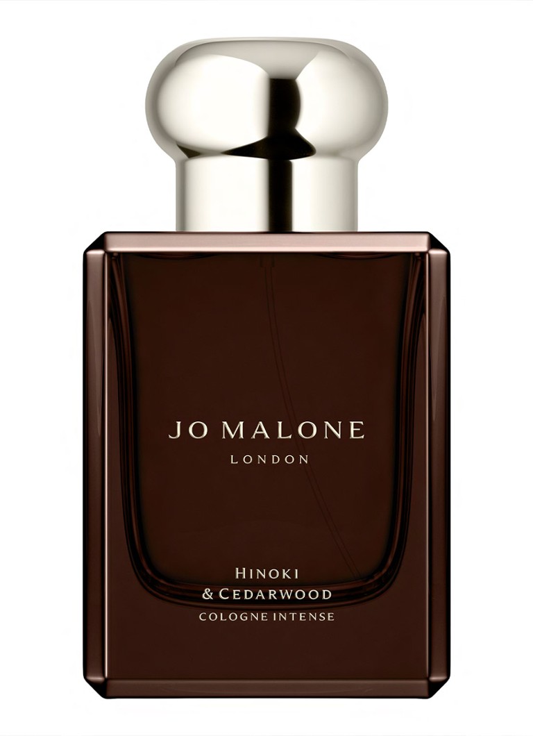 Colonia intensă de la Jo Malone London cu hinoki și cedru.